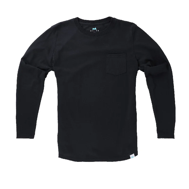 Everyday Long Sleeve Tee with Pocket in Black