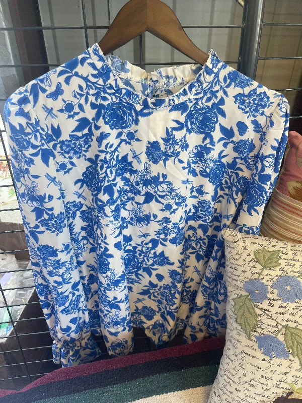 Long Sleeve Blue and White Puff Sleeve