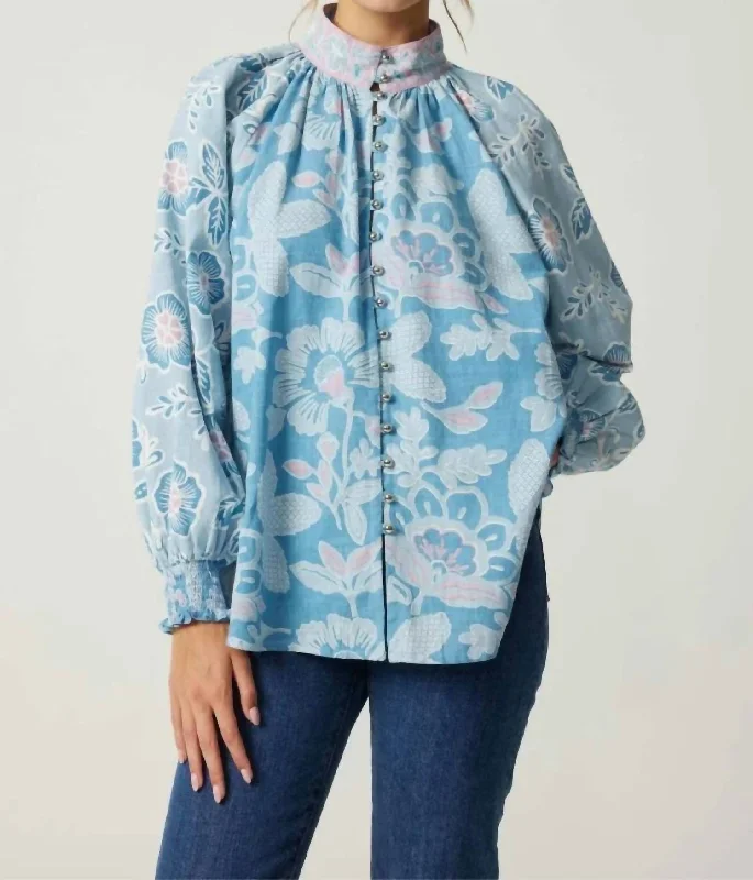 Amelie Shirt In Light Blue