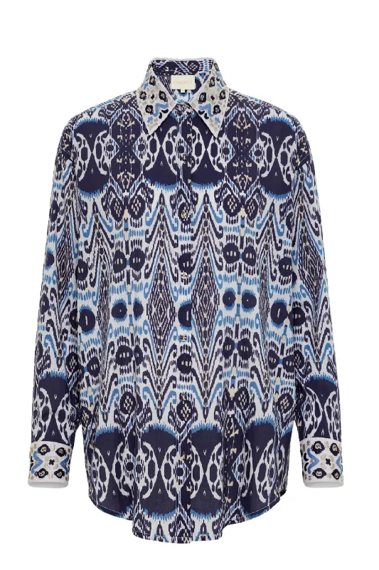 Women's Boyfriend Shirt In Ikat Blue